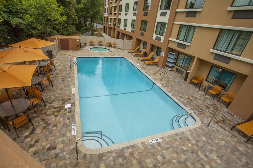 Courtyard By Marriott Charlotte Airport Loso Bagian luar foto